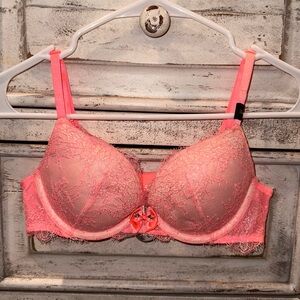 Victoria’s Secret push up bra